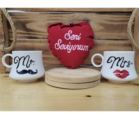 Mr. & Mrs. Porselen Kahve Fincanı Seti Seni Seviyorum Peluş Kalp Hediyeli